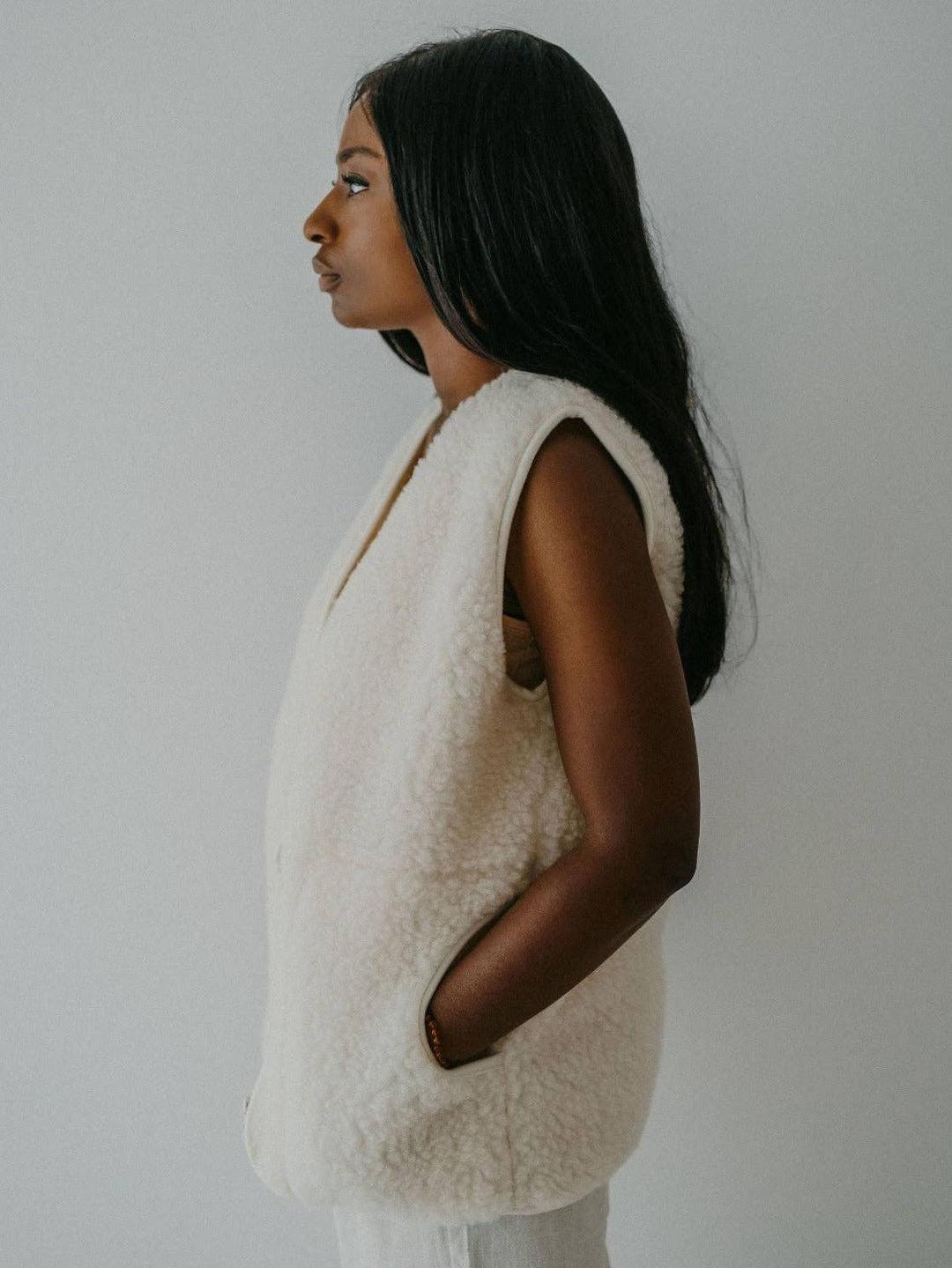 Adult Unisex Vest, Nila, Sand, 100% Natural Wool