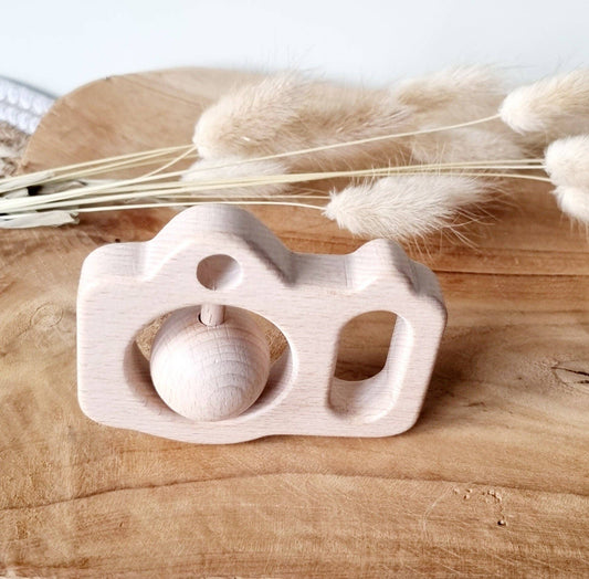 Wooden rattle Camera