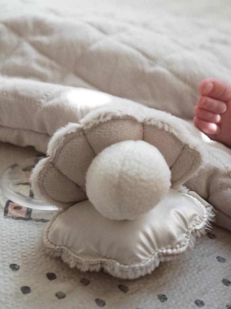 Oyster, Handheld Rattle for Baby