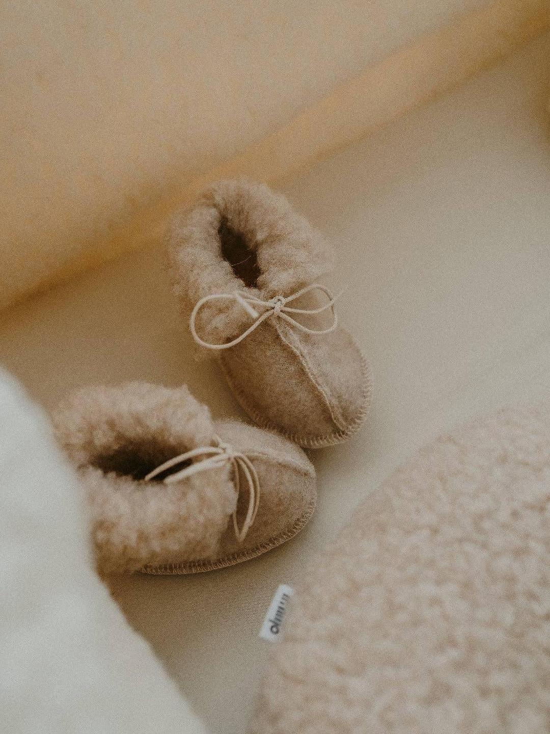 Baby Booties, Noly, Sand, 100% Natural Wool