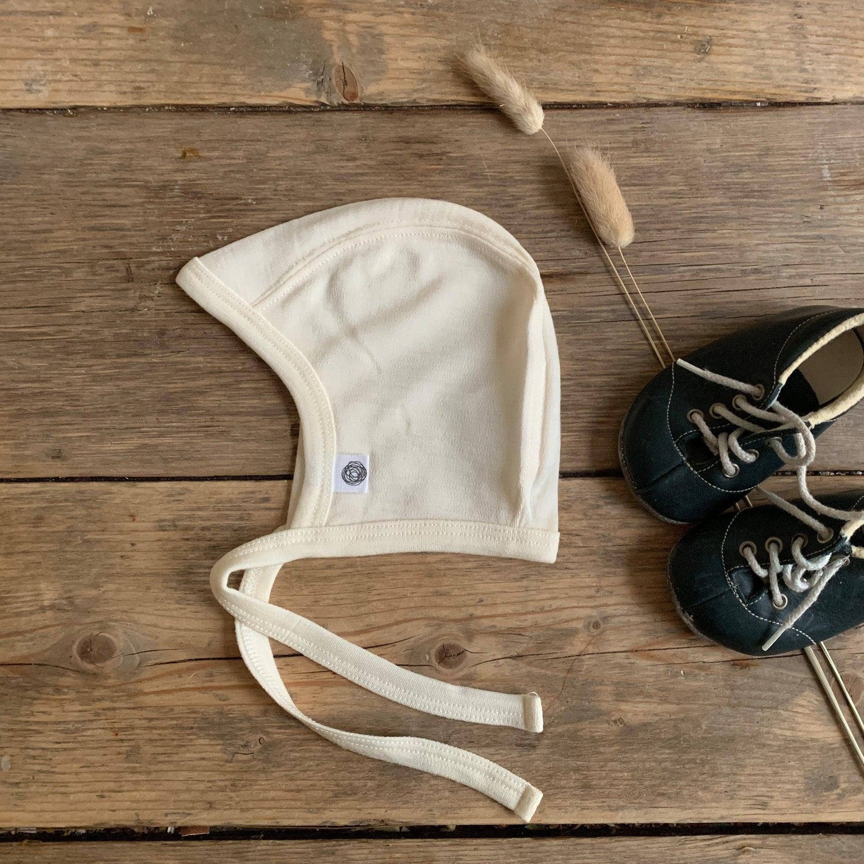 Merino Wool Baby Tie Hat, Natural, Soft Newborn Bonnet