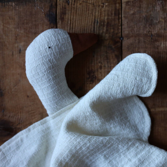 Goose Lovey Comforter – Linen & Kapok Baby Toy | Newborn Nursery Essential & Gift for New Moms
