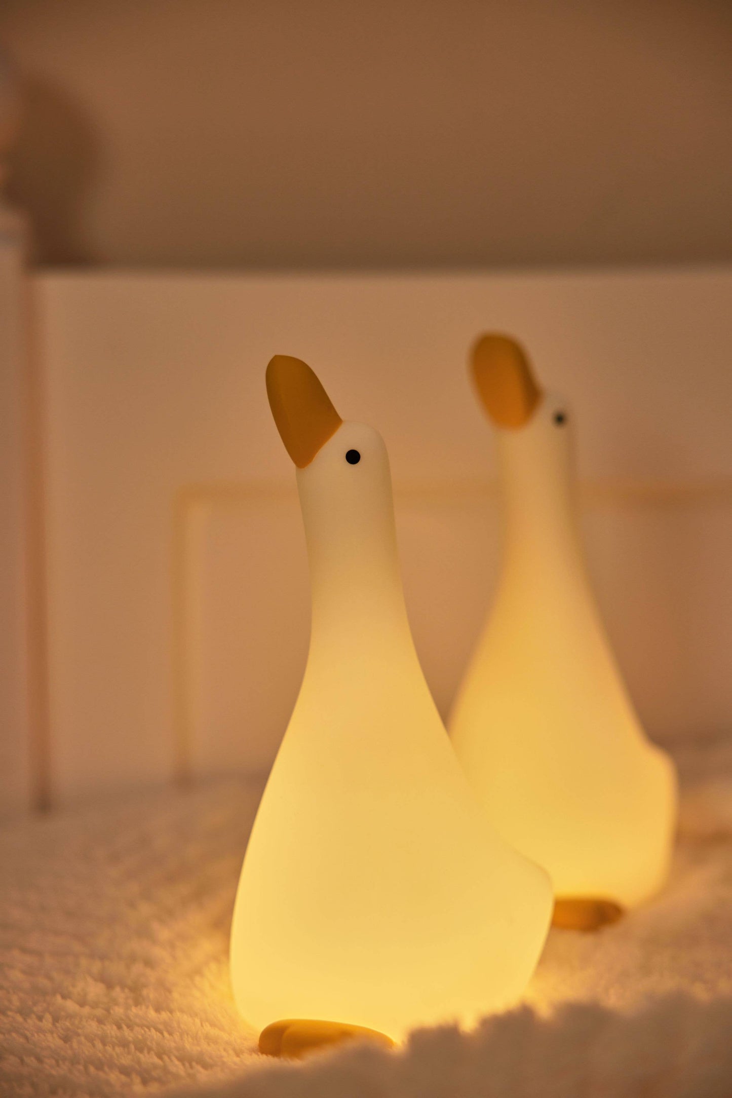 Nightlight Goose with 3 settings and 30-minute timer