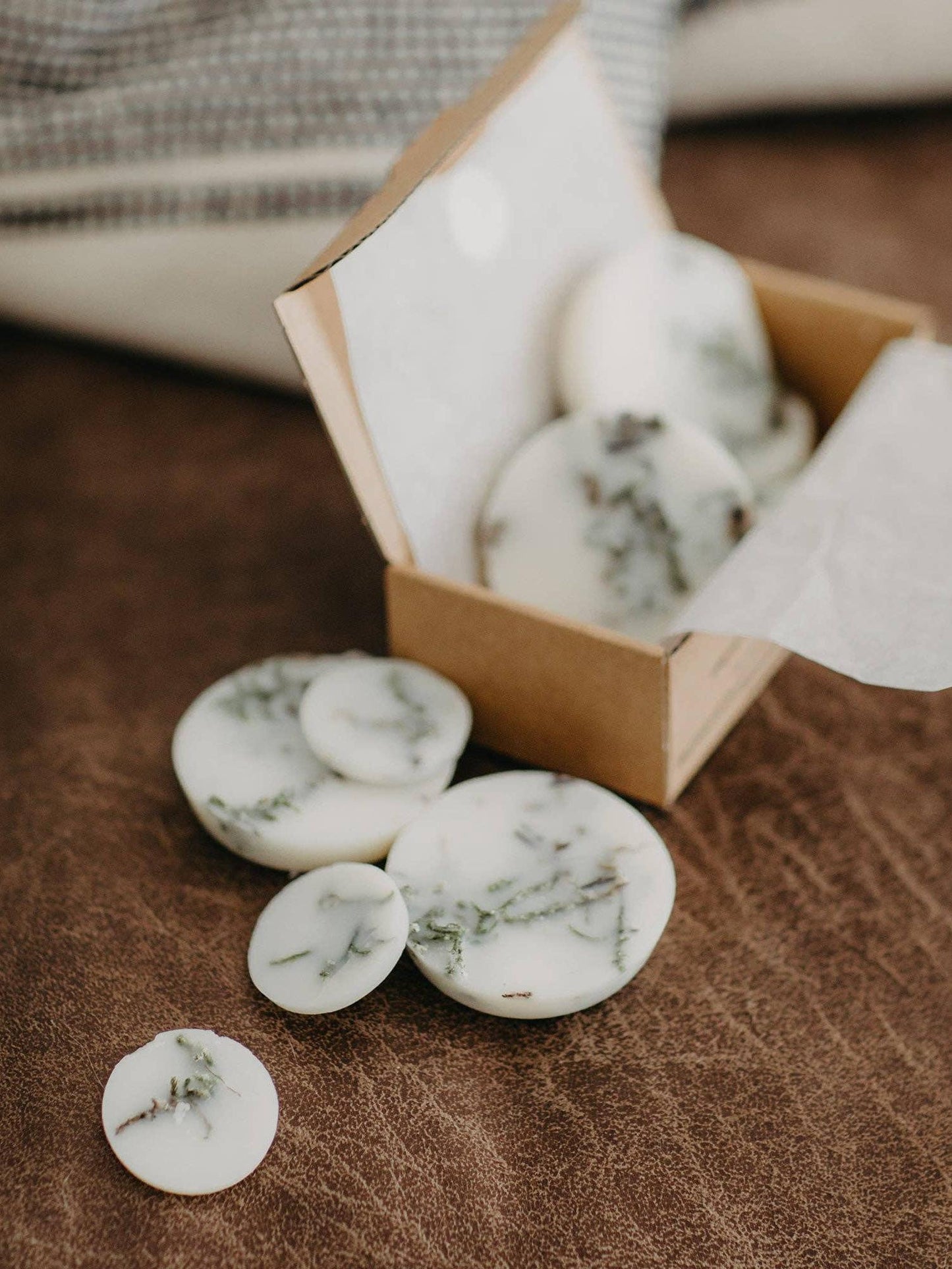 Moss Scented Wax Rounds