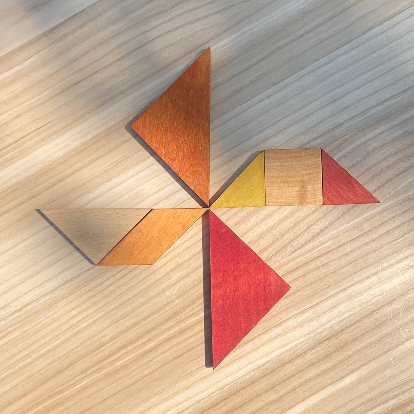 Tangram - family game: Cold