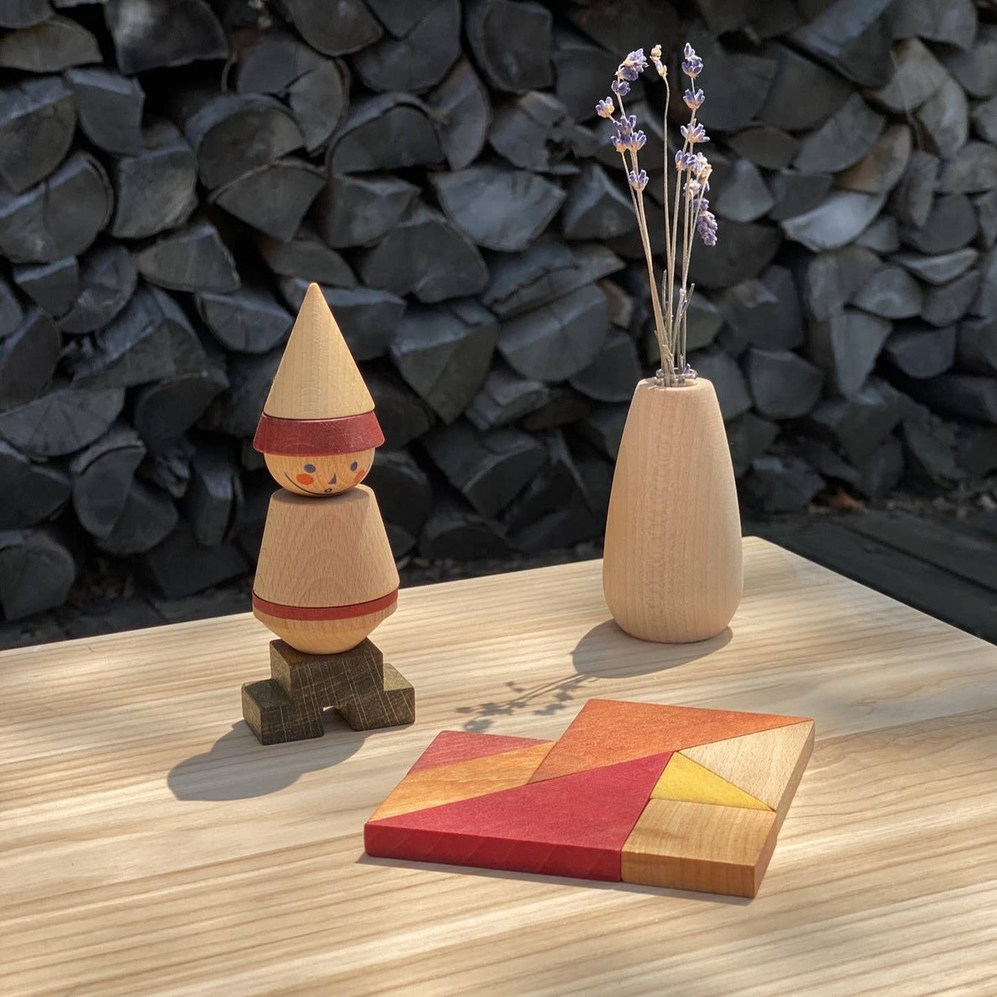 Tangram - family game: Warm