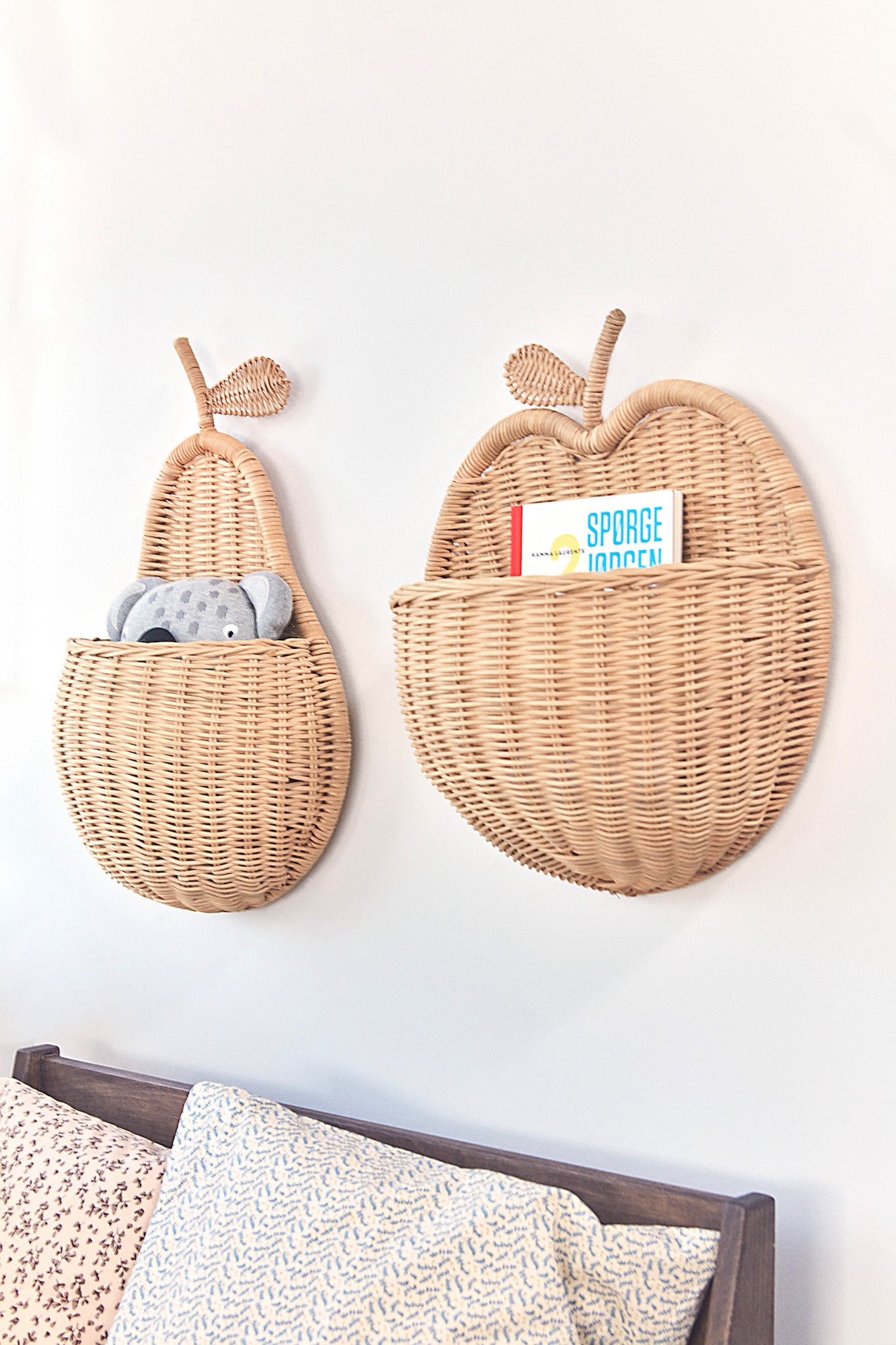 Oyoy, Pear Wall Basket, Nature, 100% Rattan