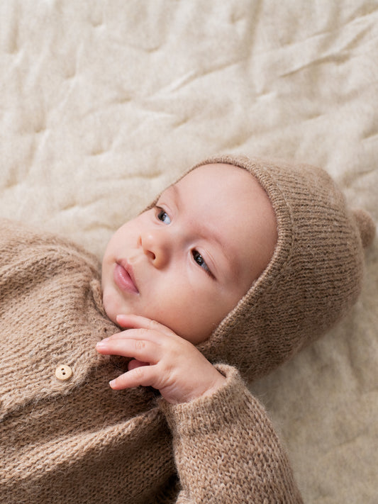 Baby Alpaca Suri Bonnet, Beige. 100% Alpaca Wool