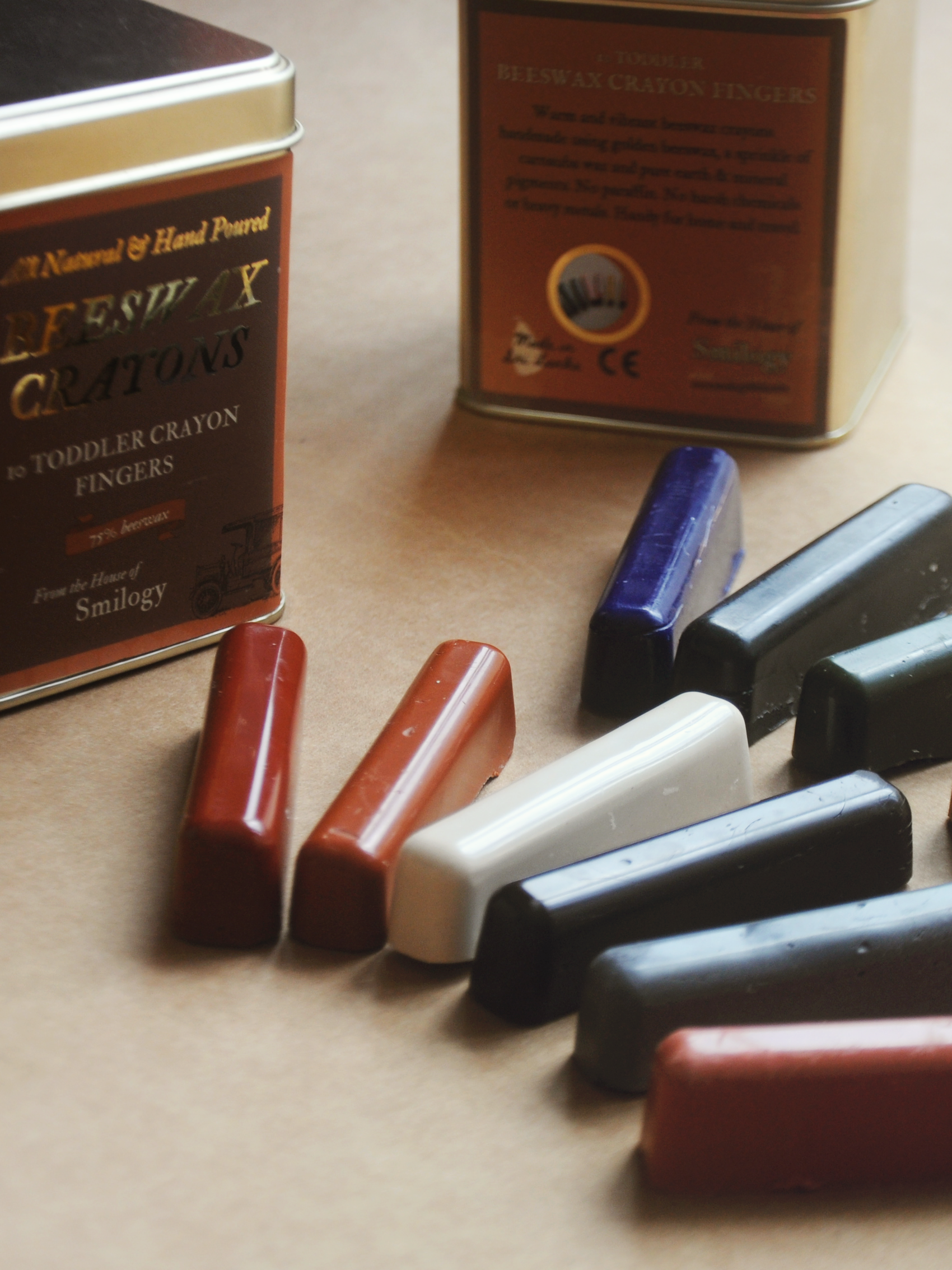 Natural Toddler Beeswax Finger Crayons in Tin, Set of 10