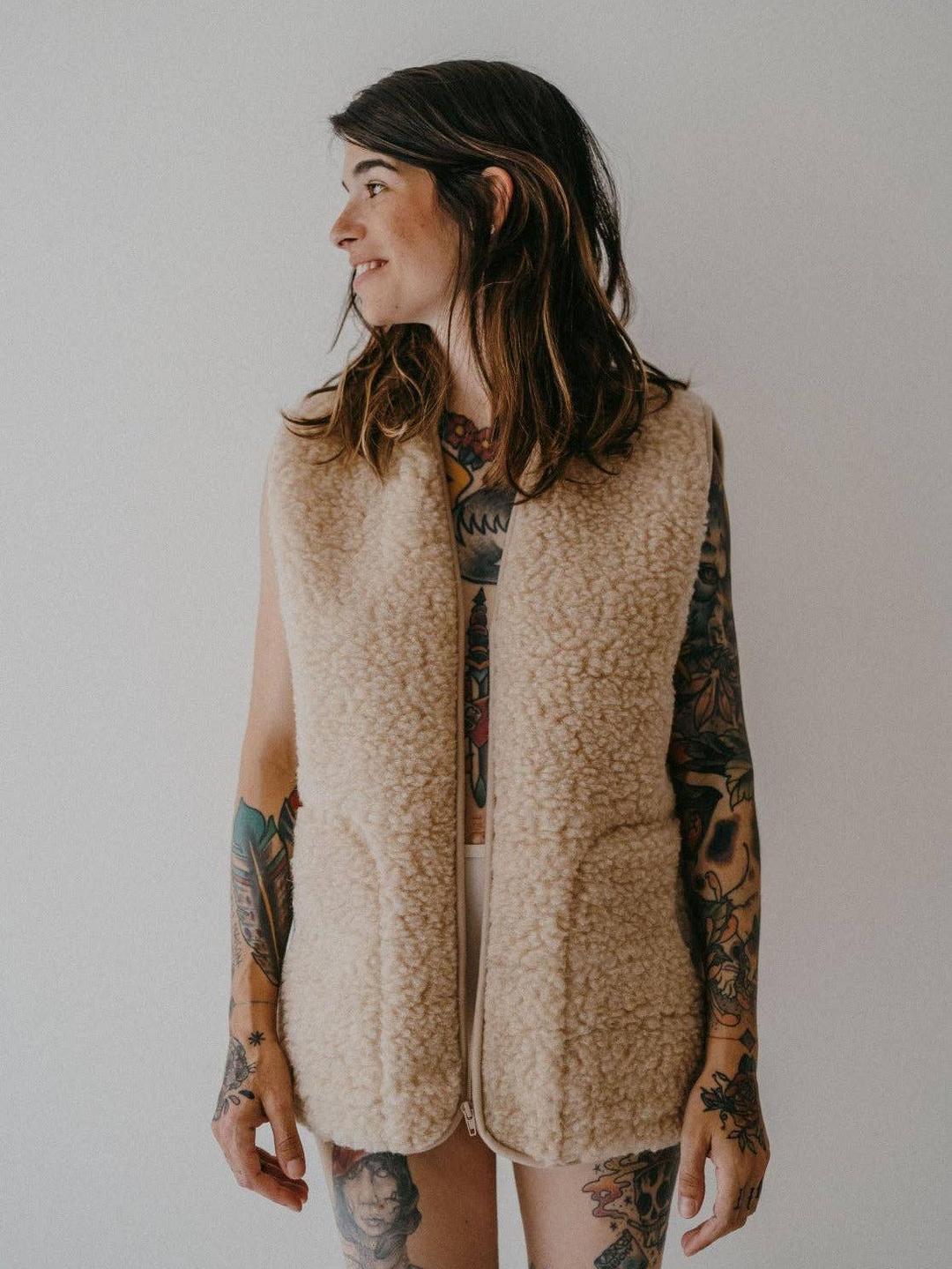 Adult Unisex Vest, Nila, Sand, 100% Natural Wool