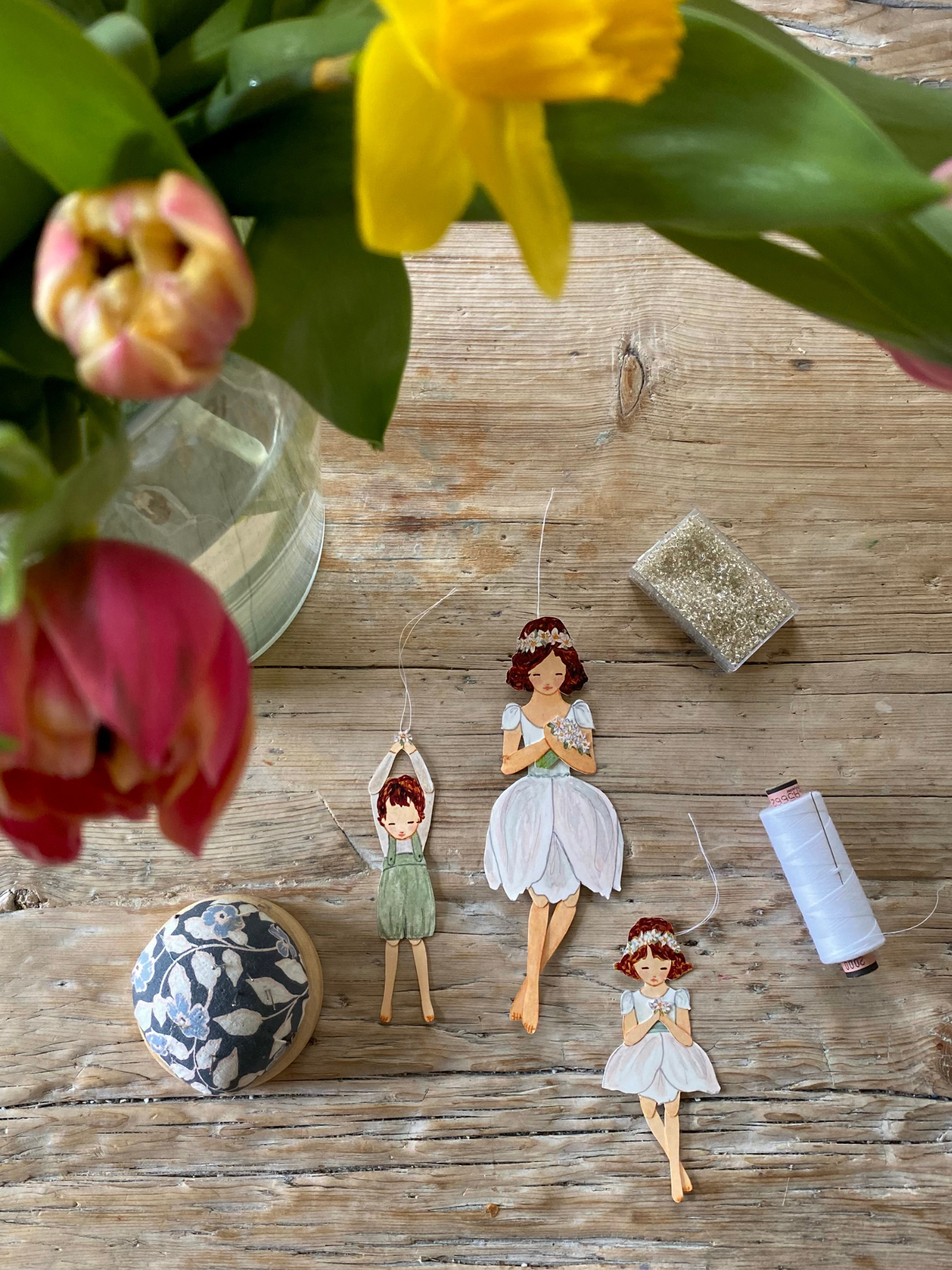 Anemone Family Cut-Out Decoration