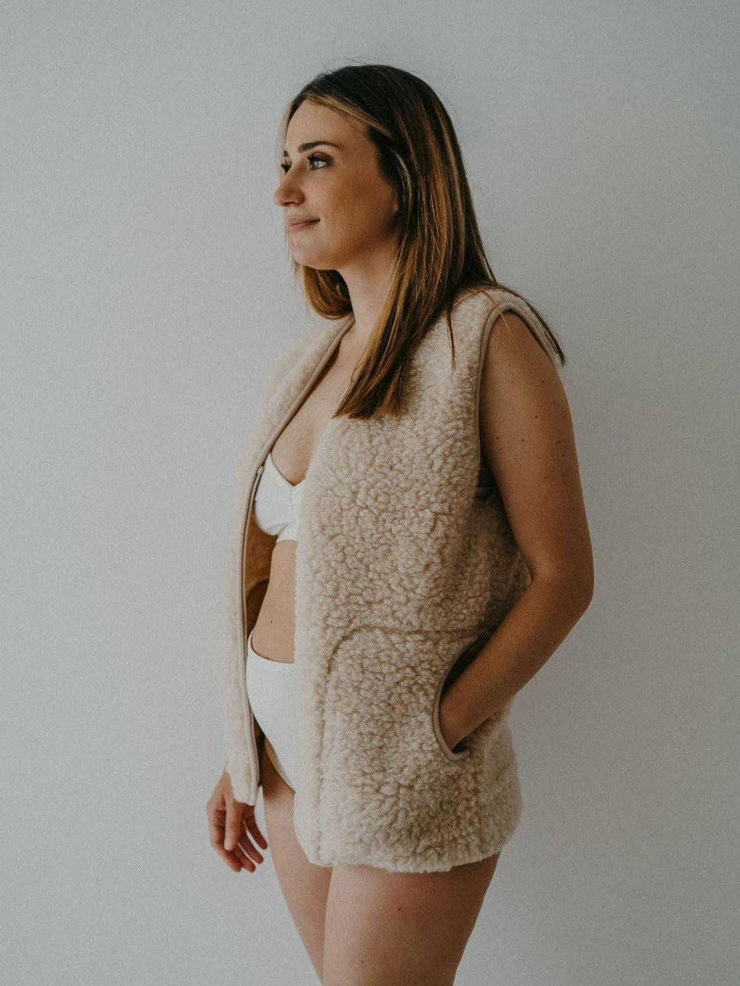 Adult Unisex Vest, Nila, Sand, 100% Natural Wool
