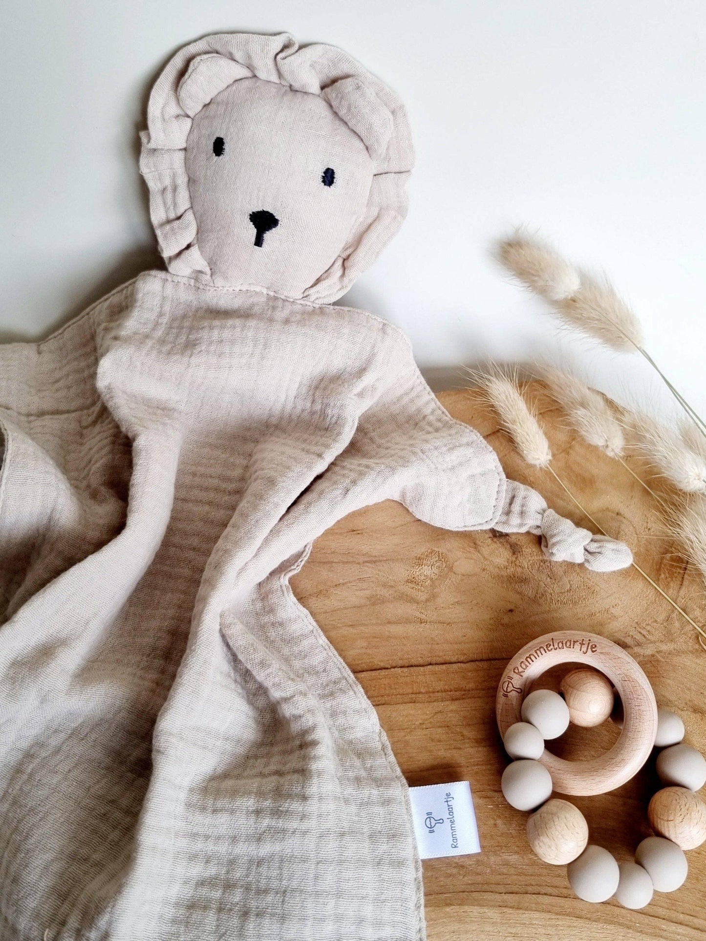 Cuddly Lion Comforter, Soft Muslin Snuggle Cloth, Beige, 30×30 cm