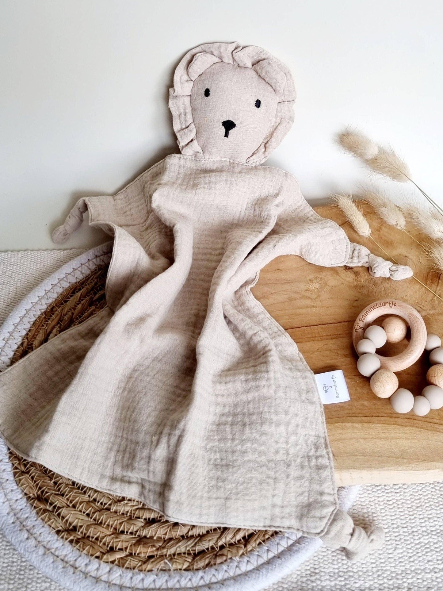 Cuddly Lion Comforter, Soft Muslin Snuggle Cloth, Beige, 30×30 cm