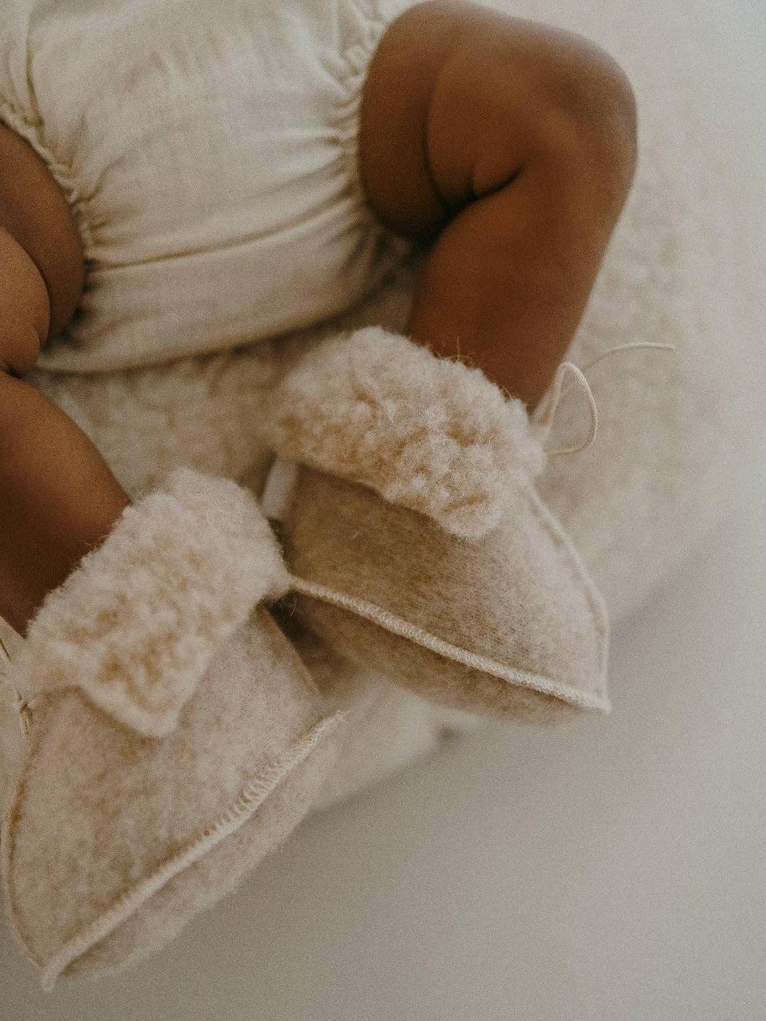 Baby Booties, Noly, Sand, 100% Natural Wool