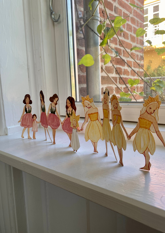 Daffodil Girls Paper Decoration, Danish Design