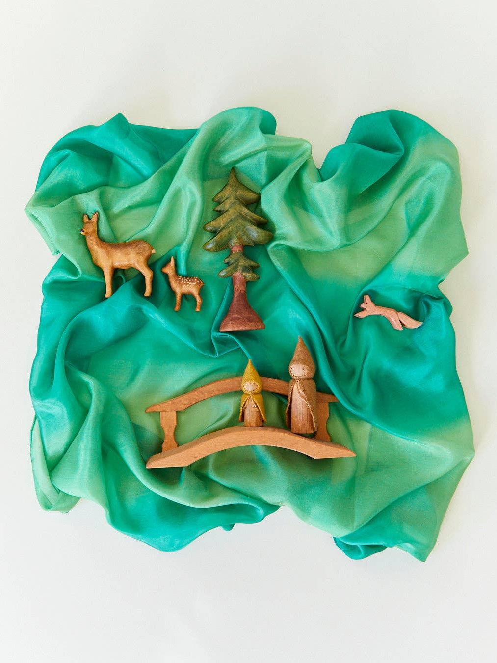 Earth PlaysilksForest