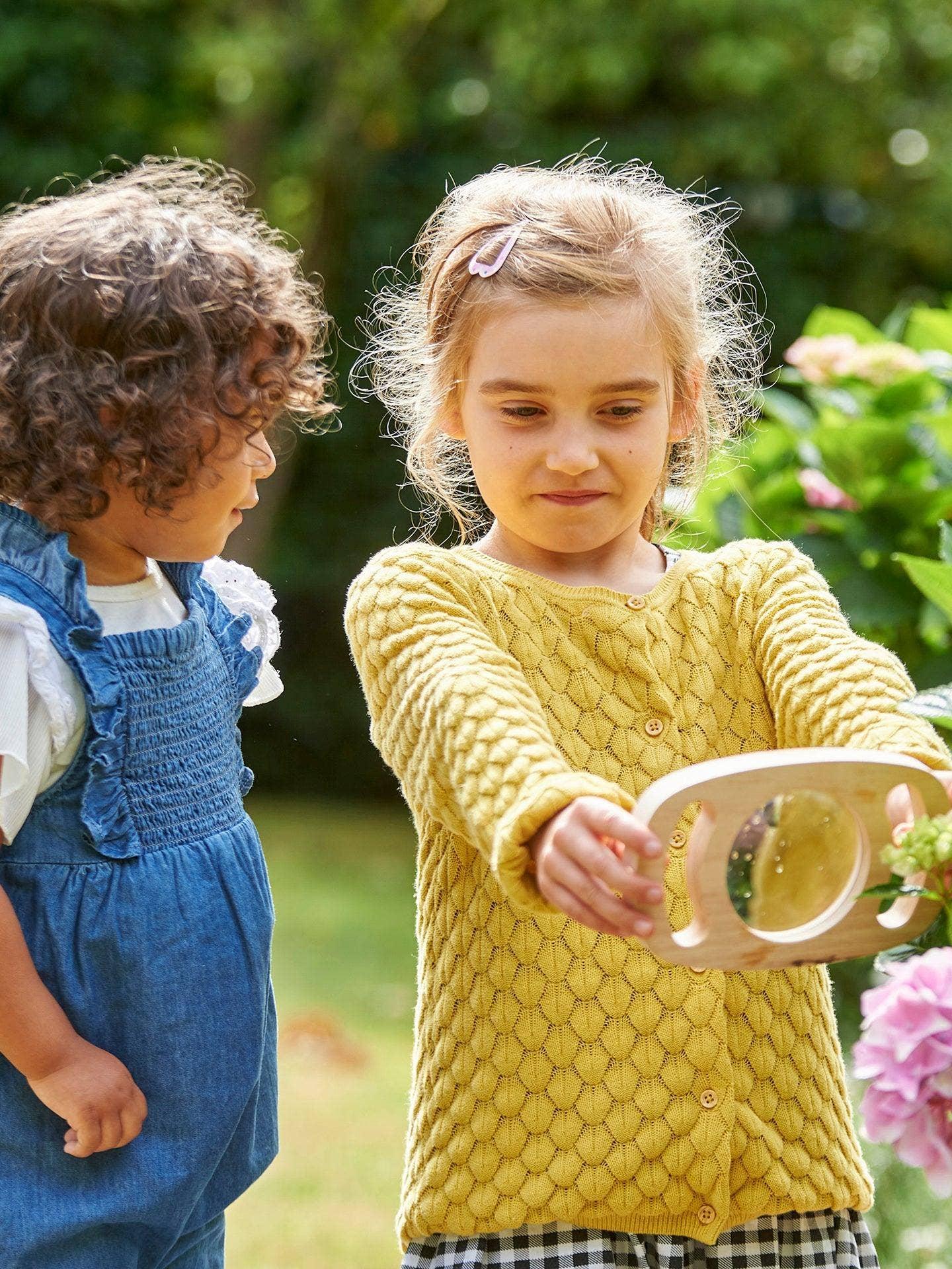 Easy Hold Wooden Magnifier – Montessori Nature Exploration Tool