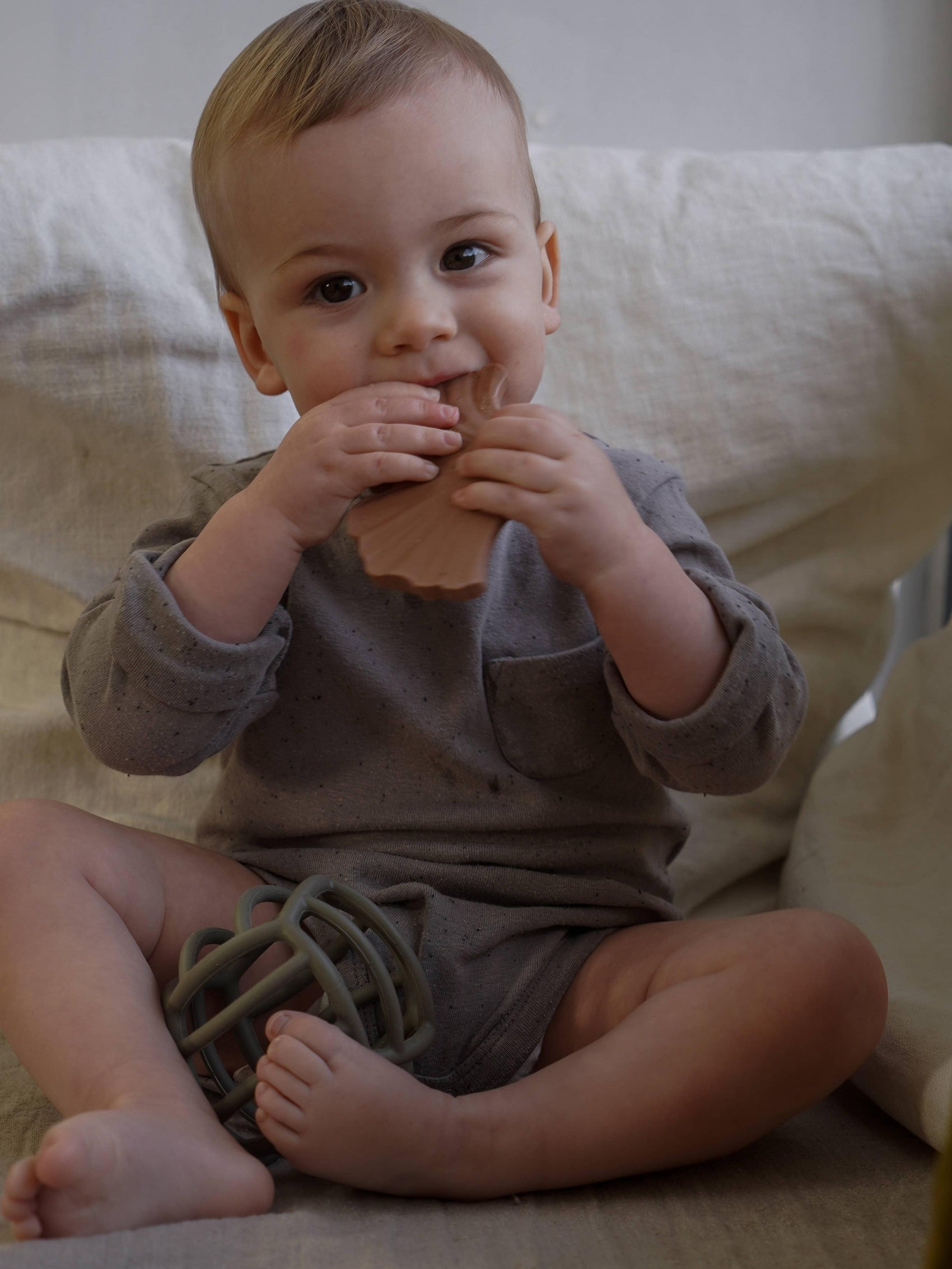 Gingko Teether Gingko, Beige