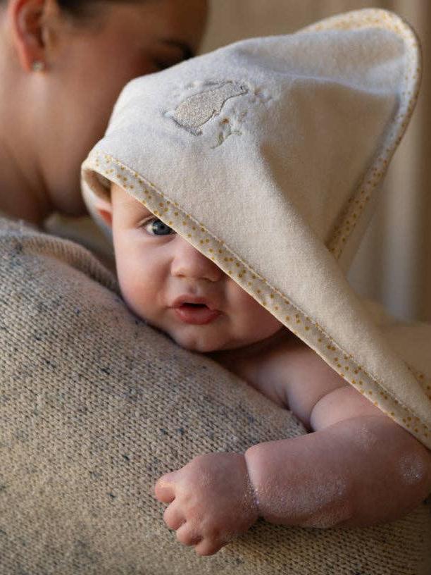 Hooded Towel, Wild Chamomile