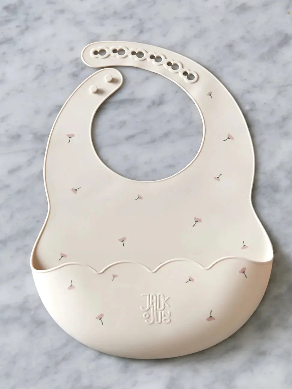 Jack o Juno, Bib, Poppy in Bloom