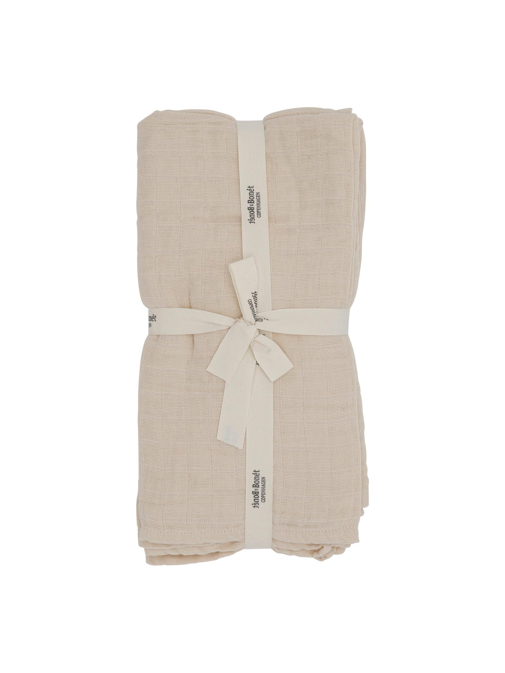 Muslin, Macademia