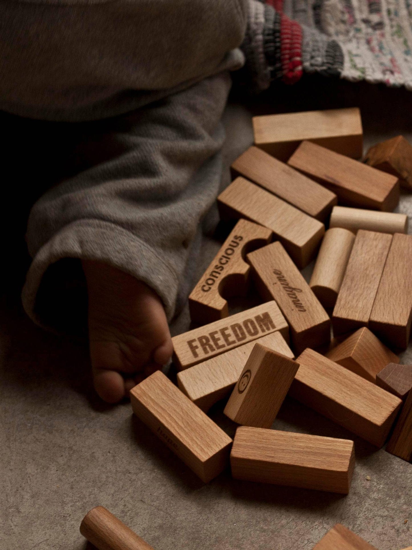 Natural blocks in tray - 30 pcs