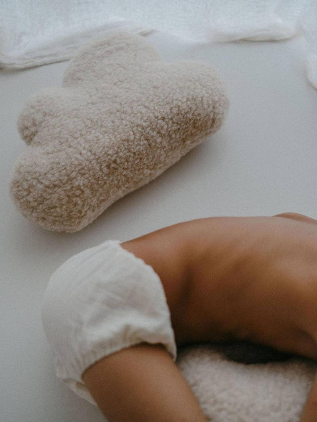 Pillow, NebysCloud, Sand