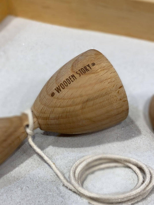 Swing' & catch - vintage skill game