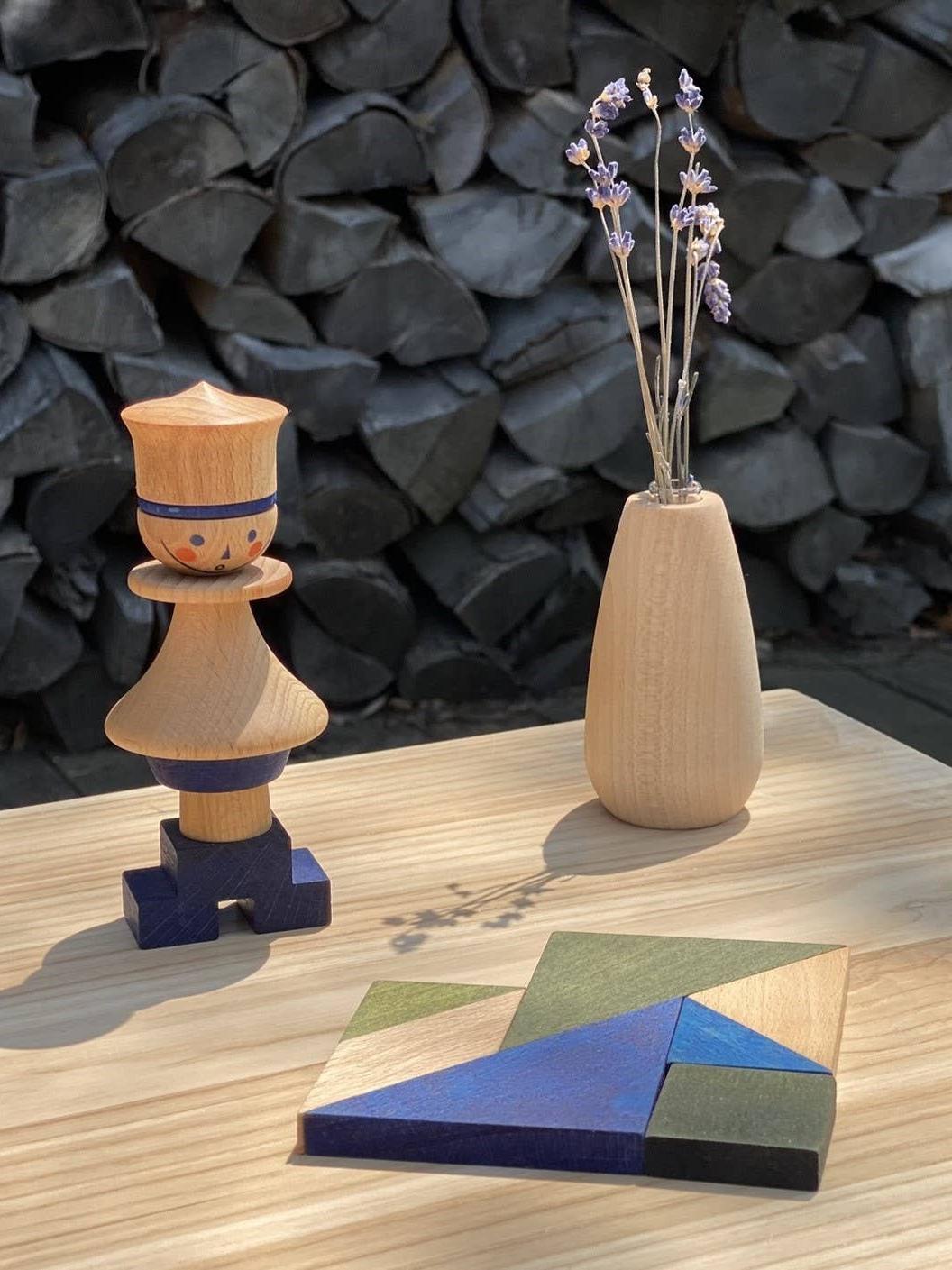 Tangram - family gameWarm