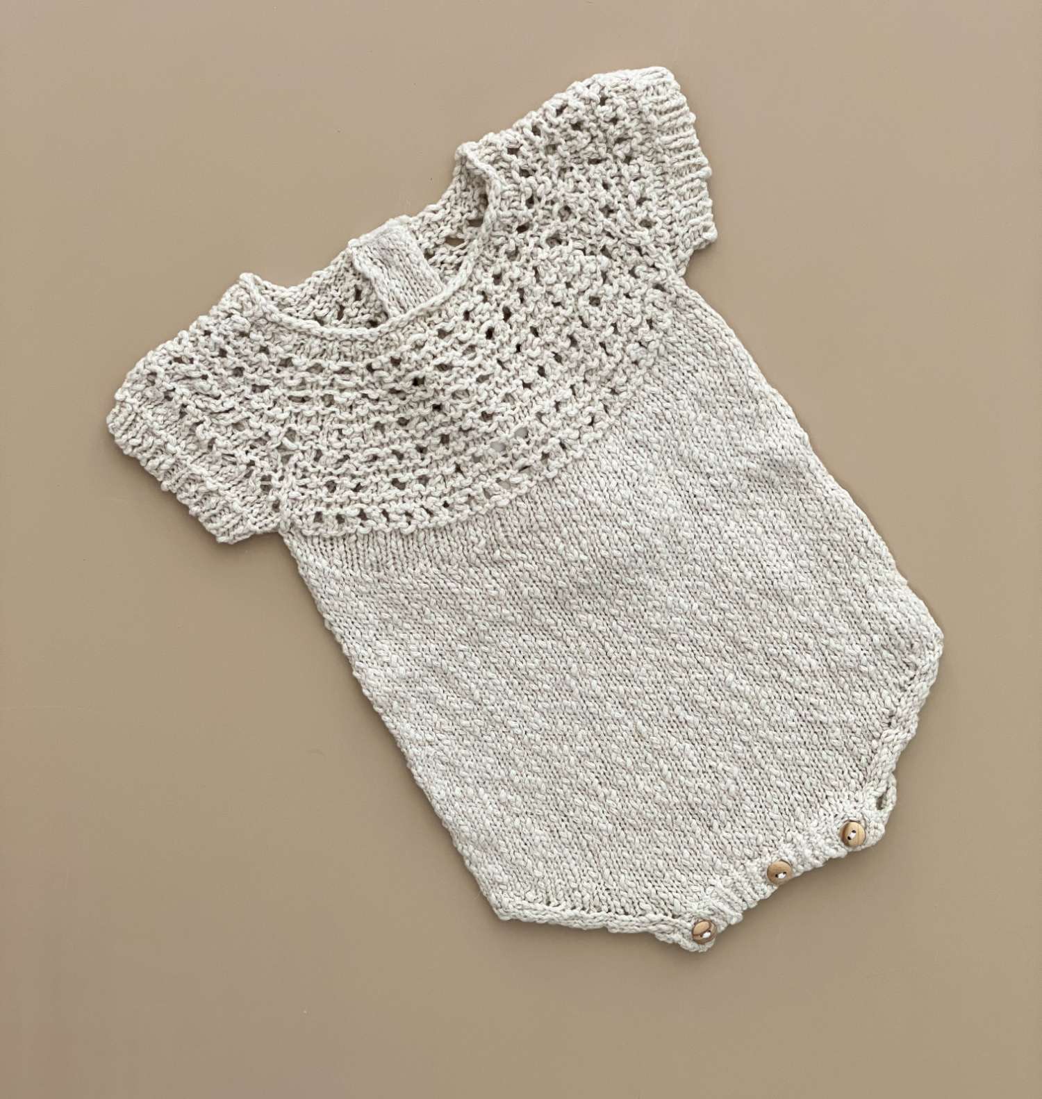 Babysuit Knitted Pattern, Natural, Play Up, Organic