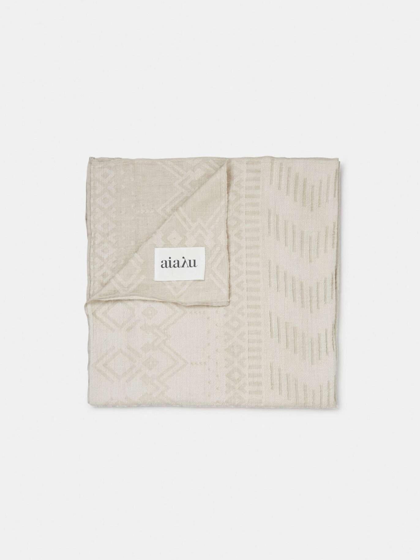 Aiayu, Vigdis Scarf, Pure Ecru