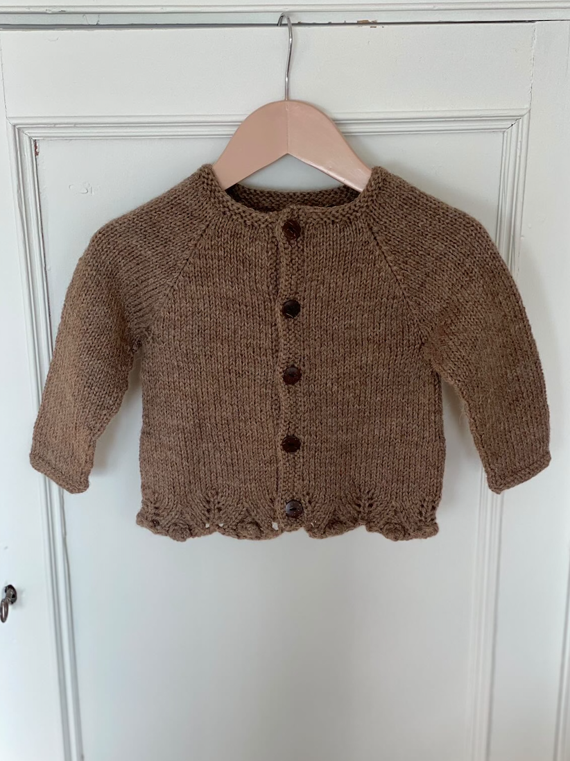 Siljes Cardigan, Grand Mère